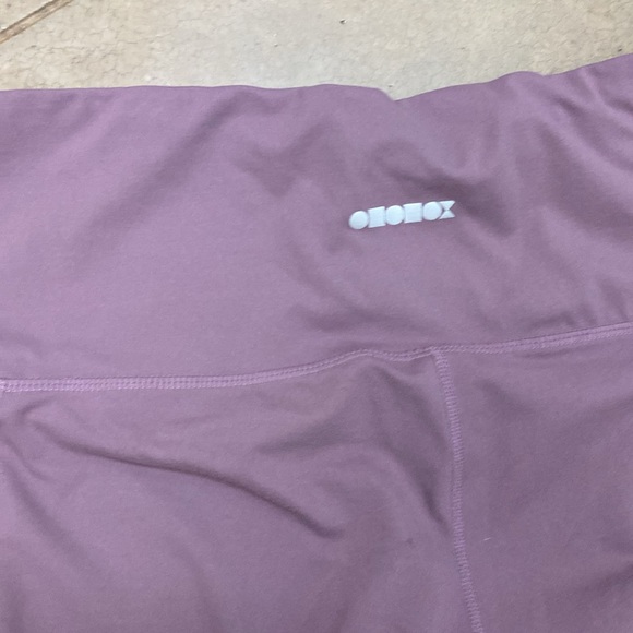 Women’s yoga pants bundle - Picture 9 of 10